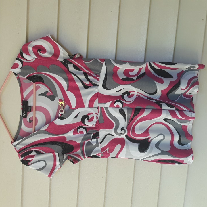 Inc Patterned Top Size Medium